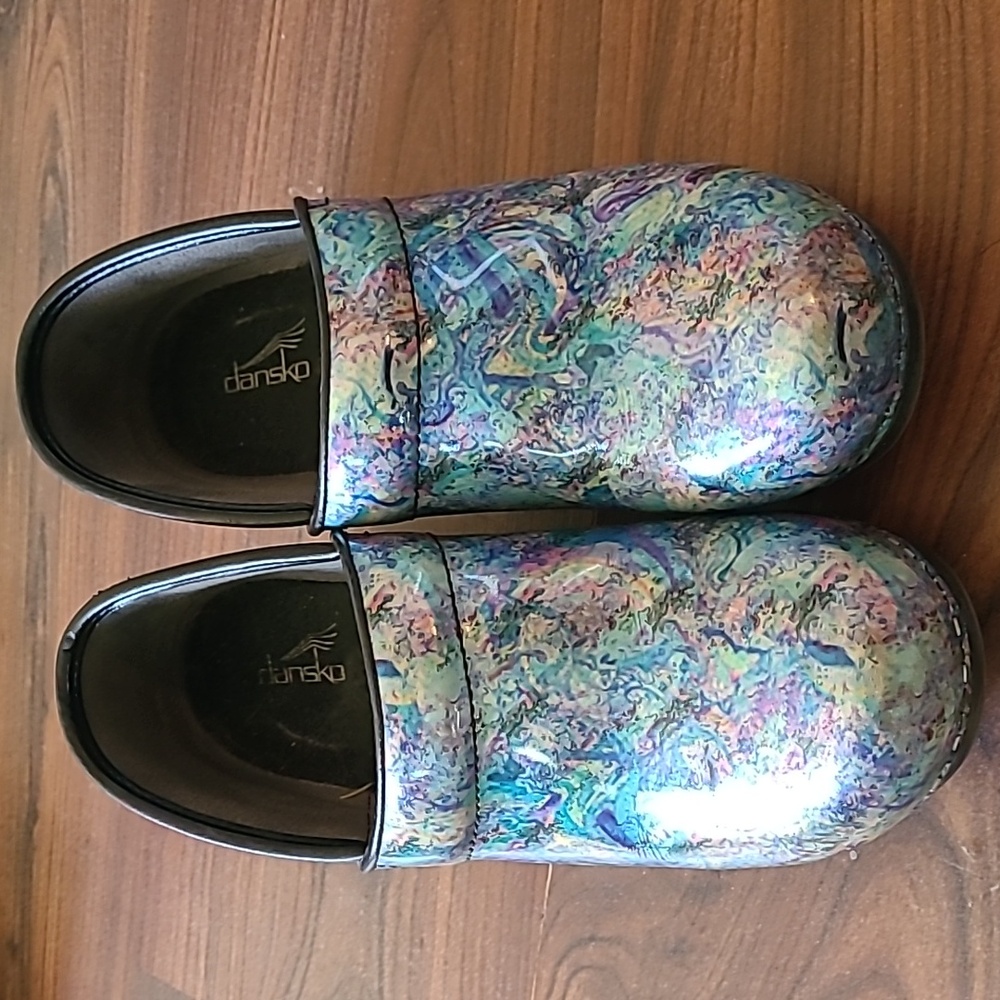 Womens Dansko Shoes